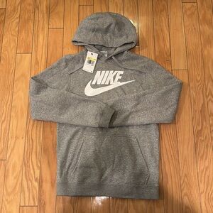 Nike gray hoodie (NWT)